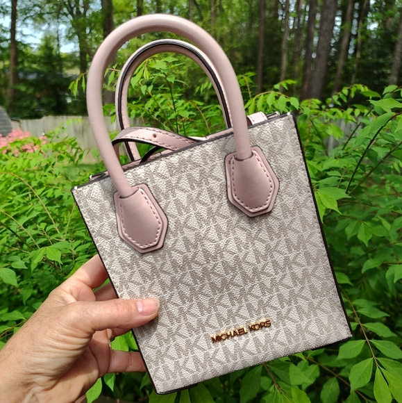 Michael Kors Mini Mercer Bag - Picture 1 of 7